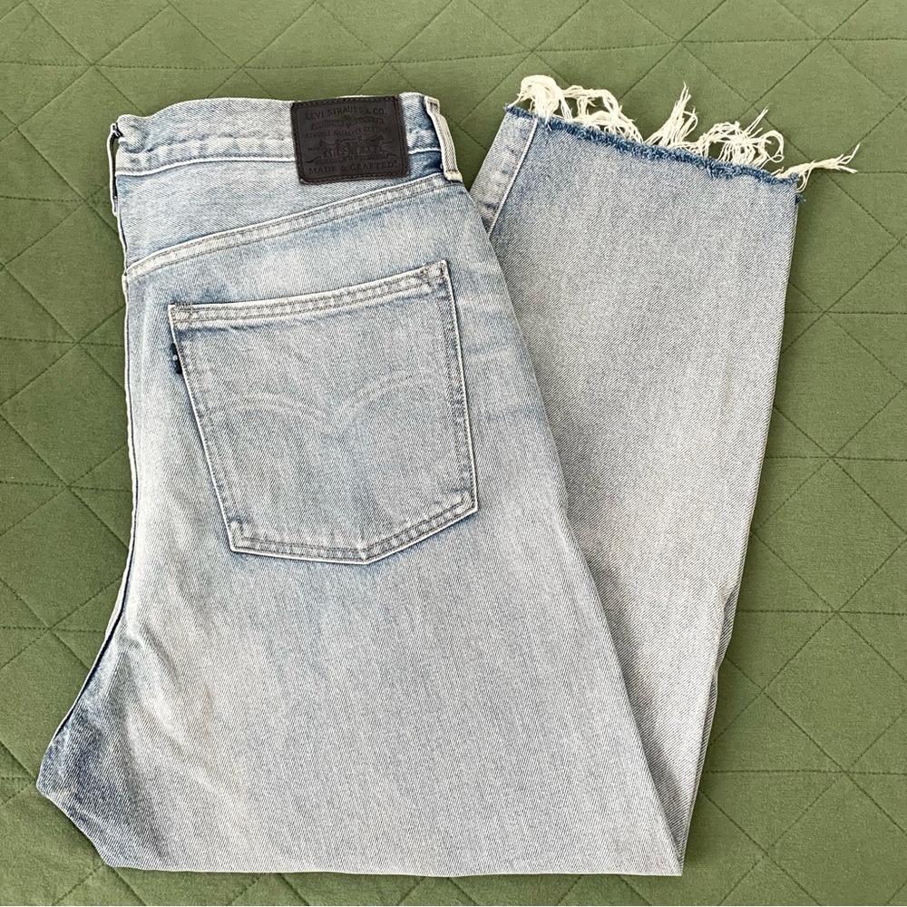 Levi’s Made & Crafted Light Wash Barrel Crop Jeans Size 31